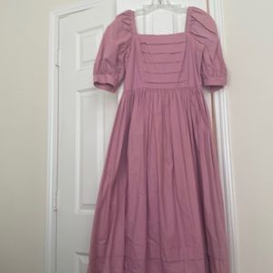 Dusty pink Size 12 Vintage Laura Ashley Dress. Has puffy sleeves. Box neck.